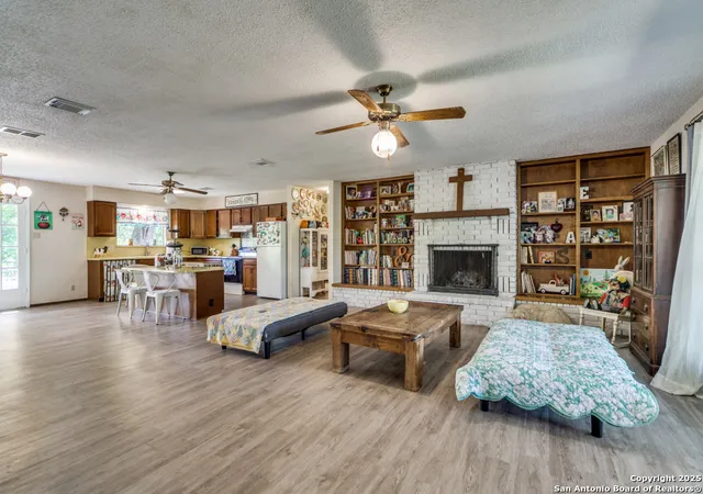 Photo 3 of Single family home for sale at 405 Sisterdale, Boerne, TX 78006 | MLS# 1888334 | Listing updated on 2025-11-15
