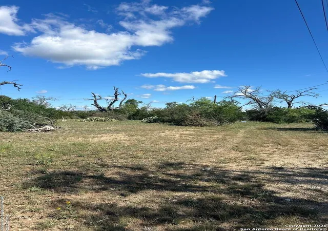 2nd image of 1754 Lakeshore Dr N, Bandera, TX 78003 | MLS# 1888364