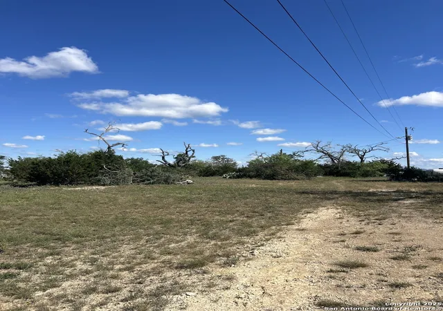 4th image of 1754 Lakeshore Dr N, Bandera, TX 78003 | MLS# 1888364
