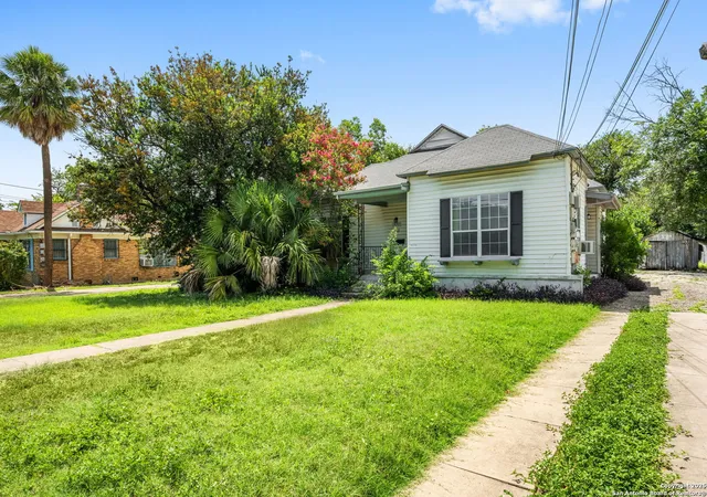 3rd image of 430 E Magnolia Ave, San Antonio, TX 78212 | MLS# 1888382
