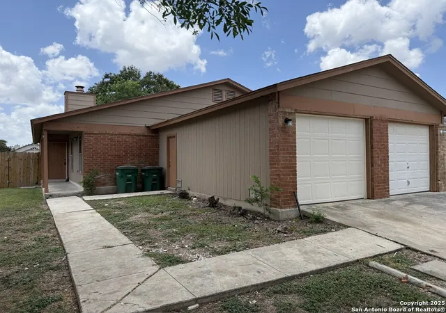 Photo 2 of Sale Pending at 14503 Woods Hole, San Antonio, TX 78233 | MLS# 1888383 | Listing updated on 2025-10-09