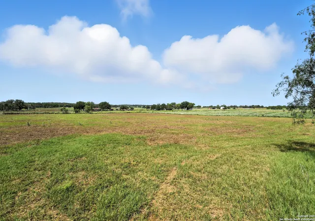 Photo 3 of House for sale at 129 County Road 442, Stockdale, TX 78160 | MLS# 1888417 | Listing updated on 2025-10-06