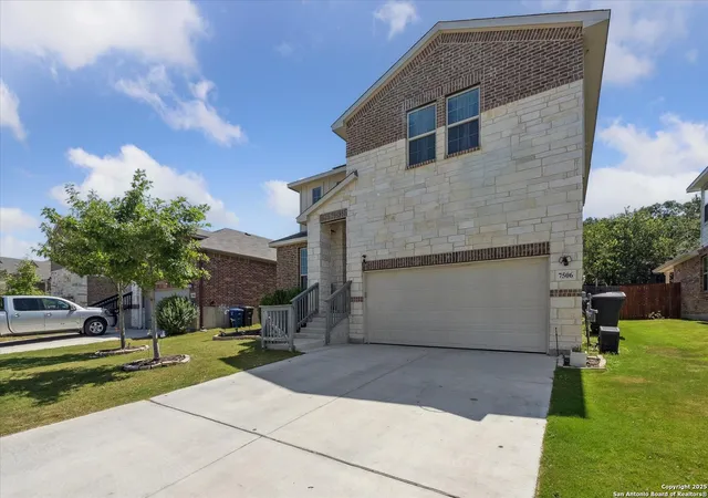 Photo 3 of Sale Pending at 7506 Cvs Way, San Antonio, TX 78250 | MLS# 1888479 | Listing updated on 2025-09-16