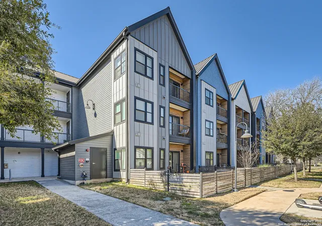 1st image of 3101 Govalle #103, Austin, TX 78702 | MLS# 1888517