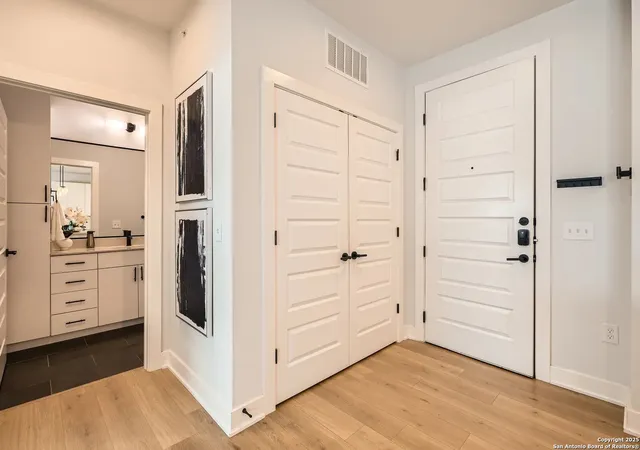 5th image of 3101 Govalle #103, Austin, TX 78702 | MLS# 1888517