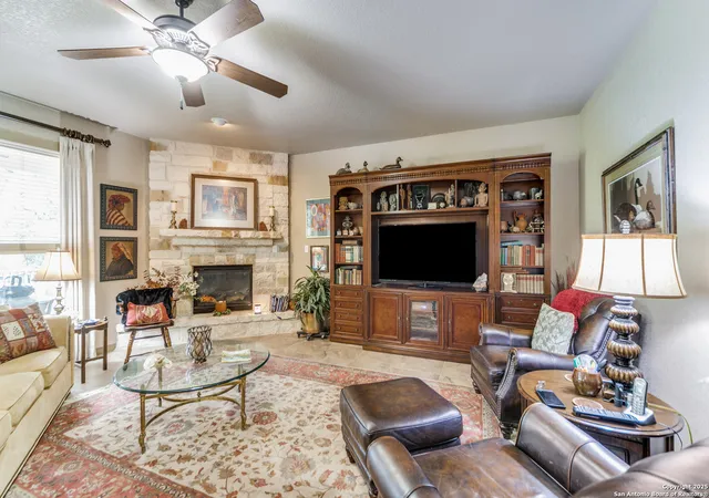 Photo 4 of Single family home for sale at 27939 Sonoma Ambre, Boerne, TX 78015 | MLS# 1888526 | Listing updated on 2026-01-15
