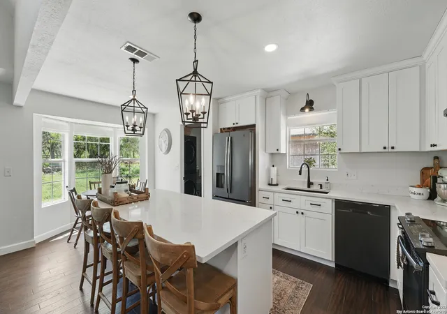 3rd image of 706 Quail Run, Lytle, TX 78052 | MLS# 1888534