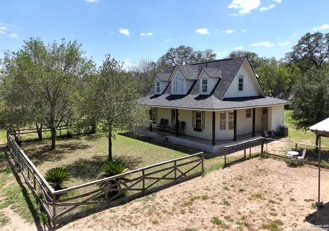 48th image of 706 Quail Run, Lytle, TX 78052 | MLS# 1888534