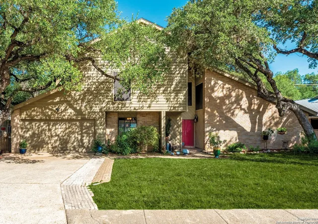 Photo 2 of Sale Pending at 3303 Trailway Park St, San Antonio, TX 78247 | MLS# 1888573 | Listing updated on 2025-09-08