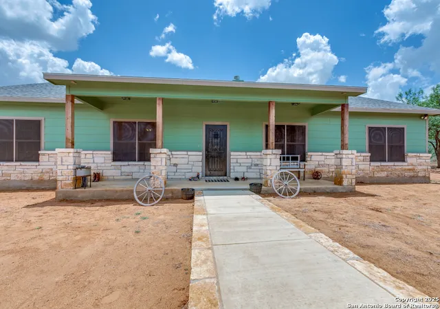 3rd image of 6451 Bluntzer Rd, Jourdanton, TX 78026 | MLS# 1888604