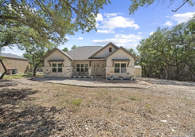 Photo 1 of Sale Pending at 2331 Deer Run, Canyon Lake, TX 78133 | MLS# 1888640 | Listing updated on 2025-09-23