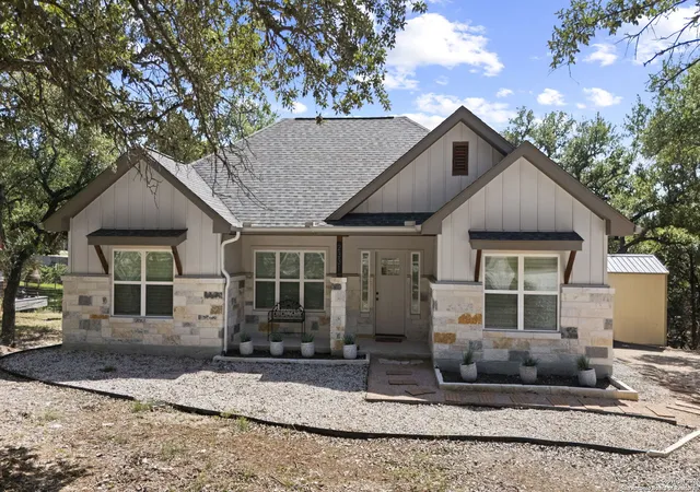 Photo 1 of Sale Pending at 2331 Deer Run, Canyon Lake, TX 78133 | MLS# 1888640 | Listing updated on 2025-09-23