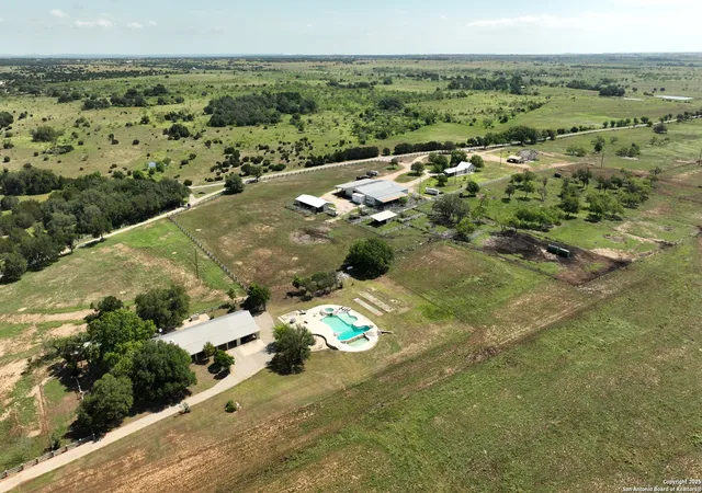 2nd image of 1543 Cr 215, Bertram, TX 78605 | MLS# 1888768
