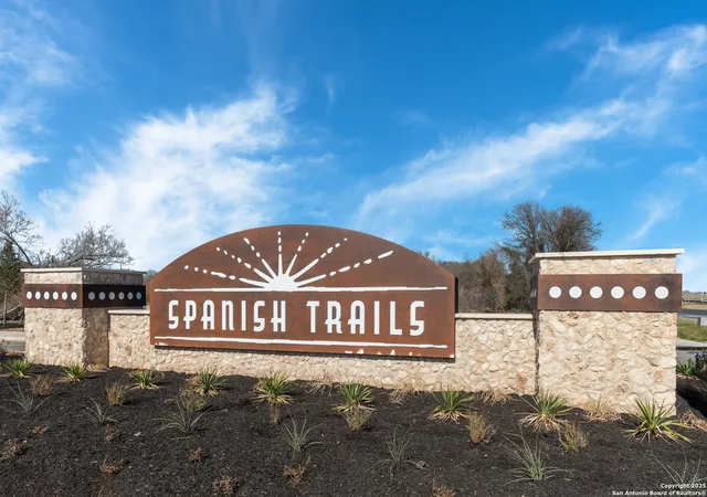 Photo 4 of Sale Pending at 4738 Plaza Ctr, San Antonio, TX 78222 | MLS# 1888775 | Listing updated on 2025-10-22