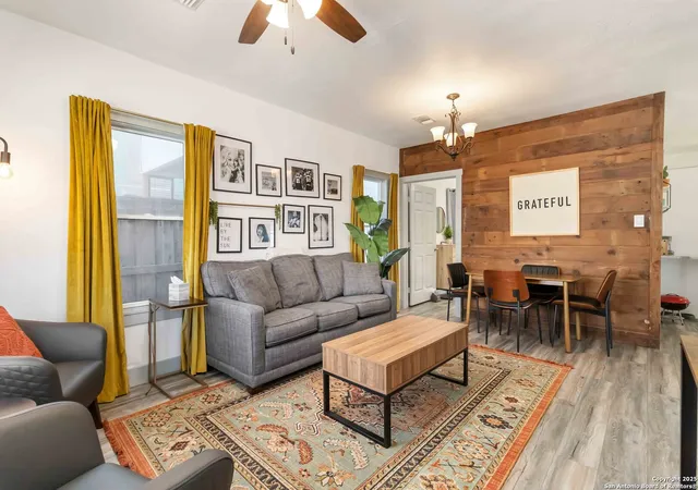 Photo 4 of Sale Pending at 228 Sherman, San Antonio, TX 78202 | MLS# 1888831 | Listing updated on 2025-12-19