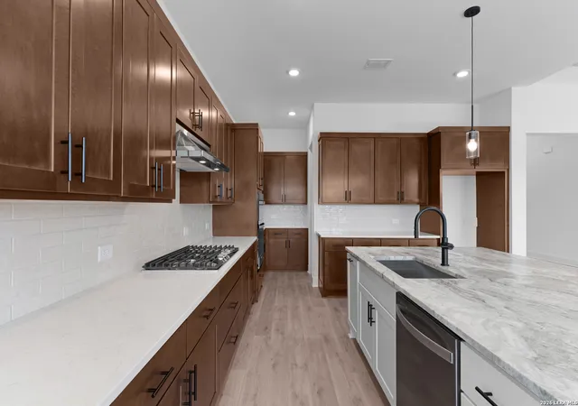 4th image of 221 Grand Legacy, New Braunfels, TX 78130 | MLS# 1888864