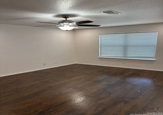 Photo 3 of Sale Pending at 538 Red Quill Nest, San Antonio, TX 78253 | MLS# 1888871 | Listing updated on 2026-01-19