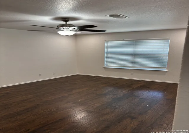 Photo 3 of Sale Pending at 538 Red Quill Nest, San Antonio, TX 78253 | MLS# 1888871 | Listing updated on 2026-01-19