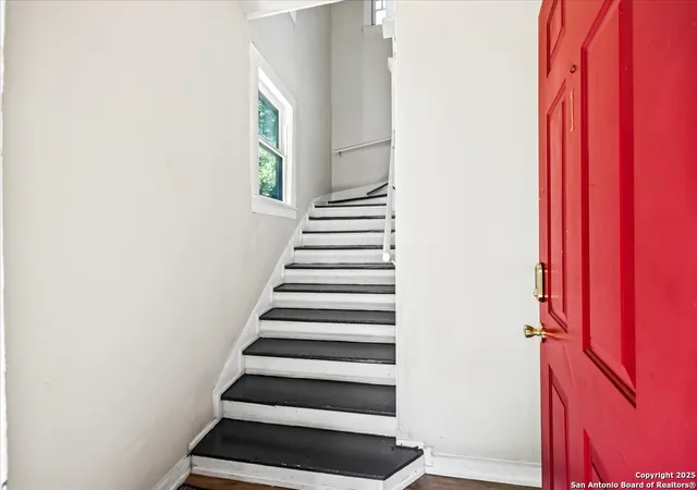 Photo 4 of Multi family home for sale at 210 Wilkens Ave, San Antonio, TX 78210 | MLS# 1888872 | Listing updated on 2026-08-20