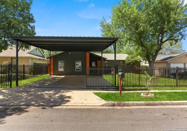 Photo 1 of Single family home for sale at 3927 Pipers Ct, San Antonio, TX 78251 | MLS# 1888891 | Listing updated on 2025-10-20