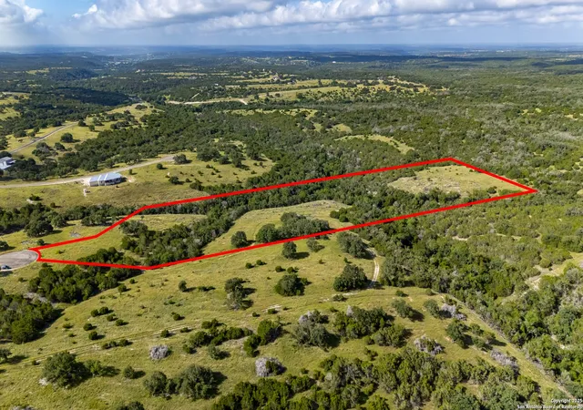 Photo 1 of Land for sale at 9 N Shapen Springs Rd, Kerrville, TX 78028 | MLS# 1888942 | Listing updated on 2025-08-11
