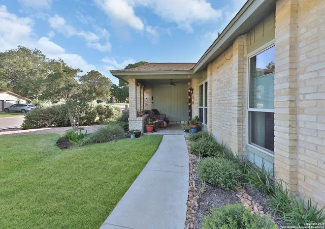 Photo 3 of Sale Pending at 7203 Forest Mont, San Antonio, TX 78240 | MLS# 1888985 | Listing updated on 2025-09-24