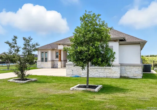 Photo 3 of Sale Pending at 450 Peck, Kyle, TX 78640 | MLS# 1889021 | Listing updated on 2025-12-12