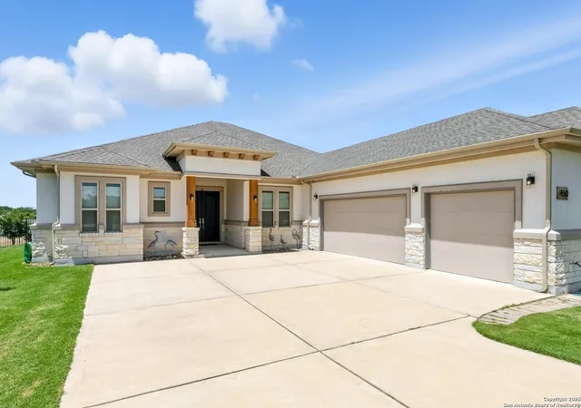 Photo 3 of Sale Pending at 450 Peck, Kyle, TX 78640 | MLS# 1889021 | Listing updated on 2025-12-12