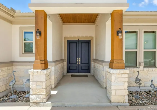 Photo 4 of Sale Pending at 450 Peck, Kyle, TX 78640 | MLS# 1889021 | Listing updated on 2025-12-12