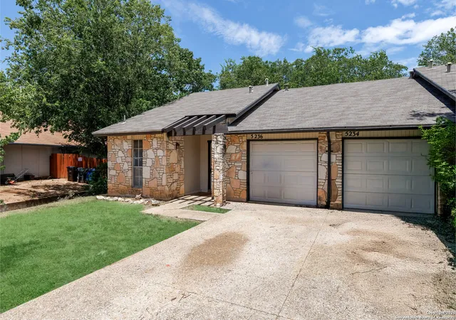 Photo 2 of Sale Pending at 5234 Meadow Rise, San Antonio, TX 78250 | MLS# 1889045 | Listing updated on 2026-02-06