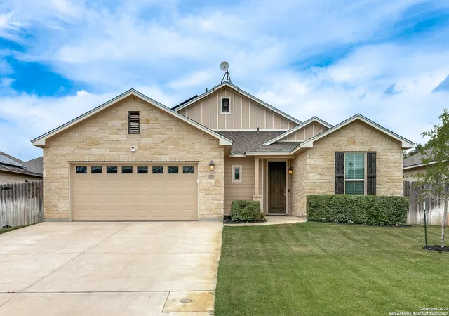Photo 3 of Sale Pending at 305 Iron Gate, Pleasanton, TX 78064 | MLS# 1889085 | Listing updated on 2026-05-06
