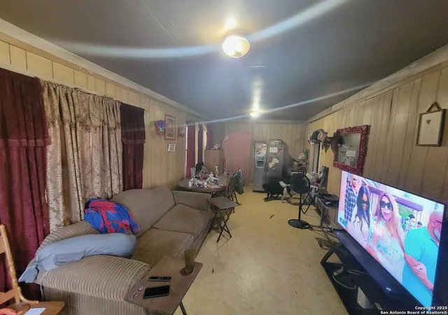 Photo 3 of Single family home for sale at 1731 Dawson, San Antonio, TX 78202 | MLS# 1889217 | Listing updated on 2026-02-05