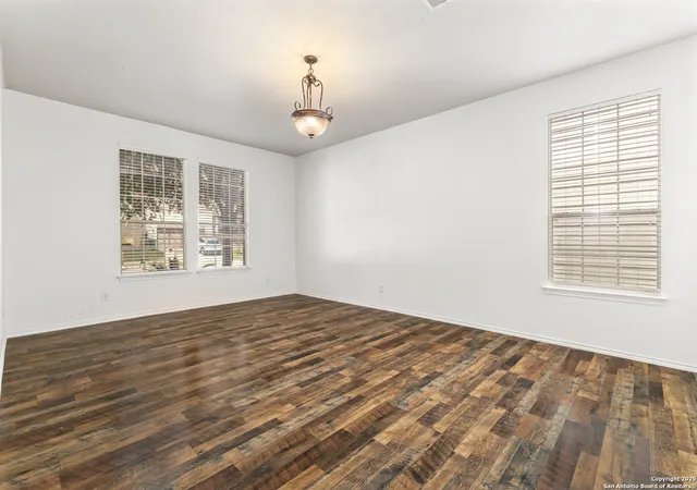 Photo 4 of Sale Pending at 7114 Avery Rd, Live Oak, TX 78233 | MLS# 1889238 | Listing updated on 2026-04-06