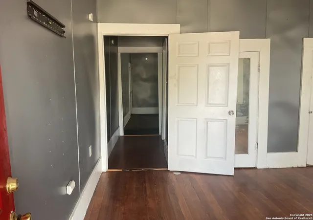 Photo 3 of Multi family home for sale at 519 Hammond, San Antonio, TX 78210 | MLS# 1889310 | Listing updated on 2026-01-17