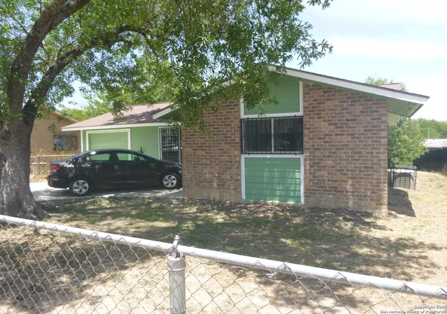 Homes for sale in San Antonio, TX | 5927 Stoney Creek, San Antonio, TX 78242 | MLS# 1889355