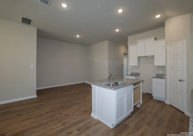 Photo 3 of Sale Pending at 5003 Agave Blue Ln, San Antonio, TX 78222 | MLS# 1889374 | Listing updated on 2025-09-29
