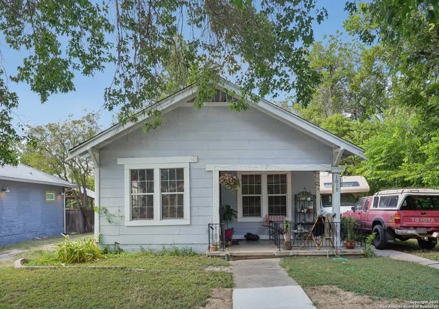 1st image of 1015 W Elsmere, San Antonio, TX 78201 | MLS# 1889376