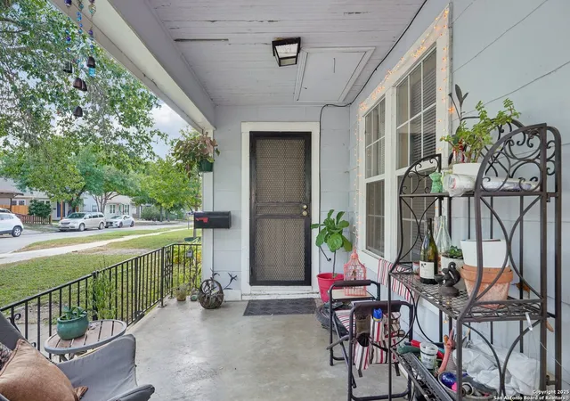 5th image of 1015 W Elsmere, San Antonio, TX 78201 | MLS# 1889376