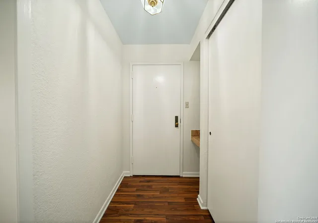 Photo 3 of Sale Pending at 7701 Wurzbach #1007, San Antonio, TX 78229 | MLS# 1889394 | Listing updated on 2025-10-30