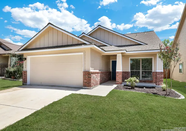 Photo 2 of Sale Pending at 7154 Azalea, San Antonio, TX 78218 | MLS# 1889448 | Listing updated on 2025-09-29