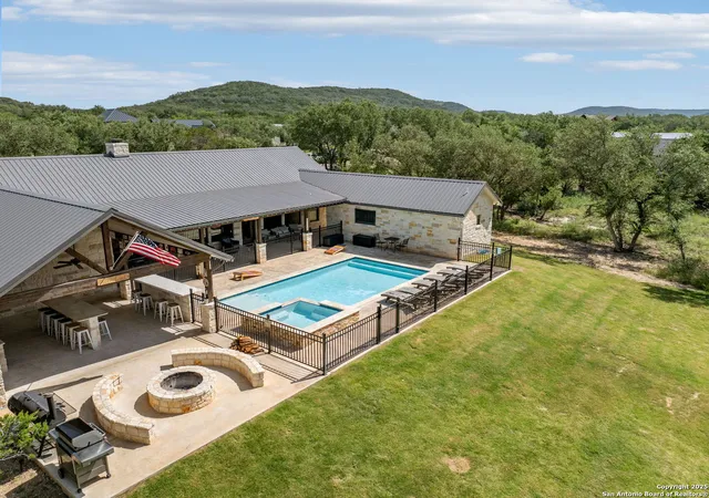 29th image of 1723 Mountain Valley Dr, Concan, TX 78838 | MLS# 1889462