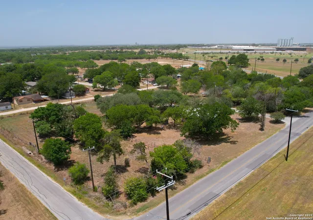 3rd image of 16707 Old Corpus Christi, Elmendorf, TX 78112 | MLS# 1889484