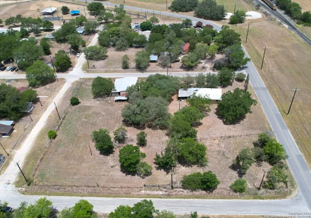 5th image of 16707 Old Corpus Christi, Elmendorf, TX 78112 | MLS# 1889484