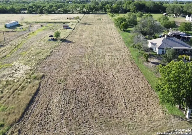 Photo 1 of Sale Pending at 15487 Ess Rd, Atascosa, TX 78002 | MLS# 1889517 | Listing updated on 2025-08-24