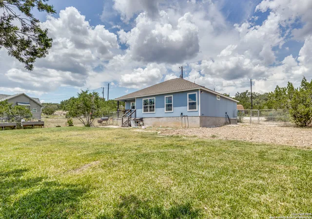 23rd image of 1126 Southline, Spring Branch, TX 78070 | MLS# 1889540