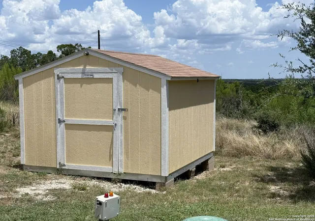 Photo 3 of Single family home for sale at 1140 Southline, Spring Branch, TX 78070 | MLS# 1889543 | Listing updated on 2025-08-13