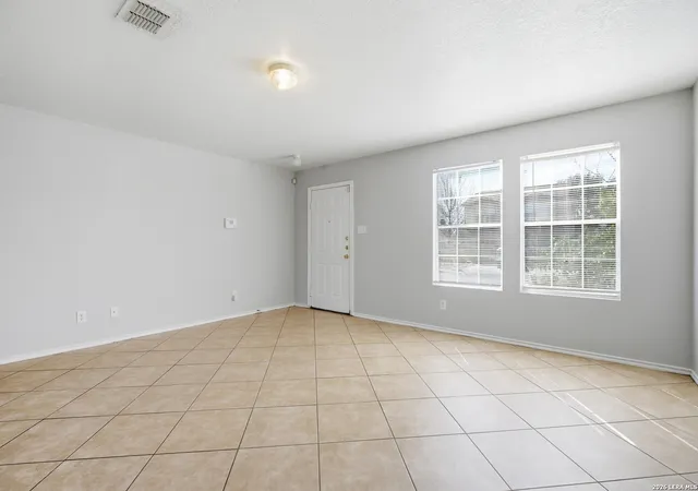 Photo 3 of Sale Pending at 5435 Kensington Run, San Antonio, TX 78228 | MLS# 1889560 | Listing updated on 2026-03-26