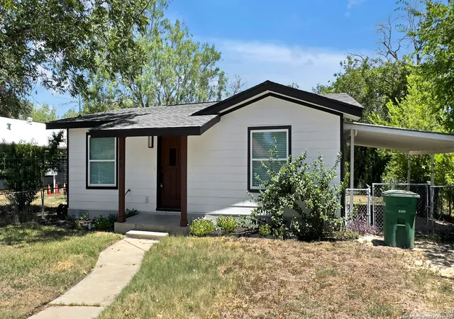 Photo 3 of Sale Pending at 249 Rosebud, San Antonio, TX 78221 | MLS# 1889563 | Listing updated on 2026-02-19
