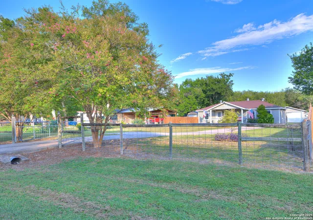 3rd image of 435 Woodcreek, Mc Queeney, TX 78123 | MLS# 1889588