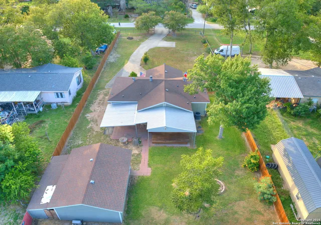 5th image of 435 Woodcreek, Mc Queeney, TX 78123 | MLS# 1889588